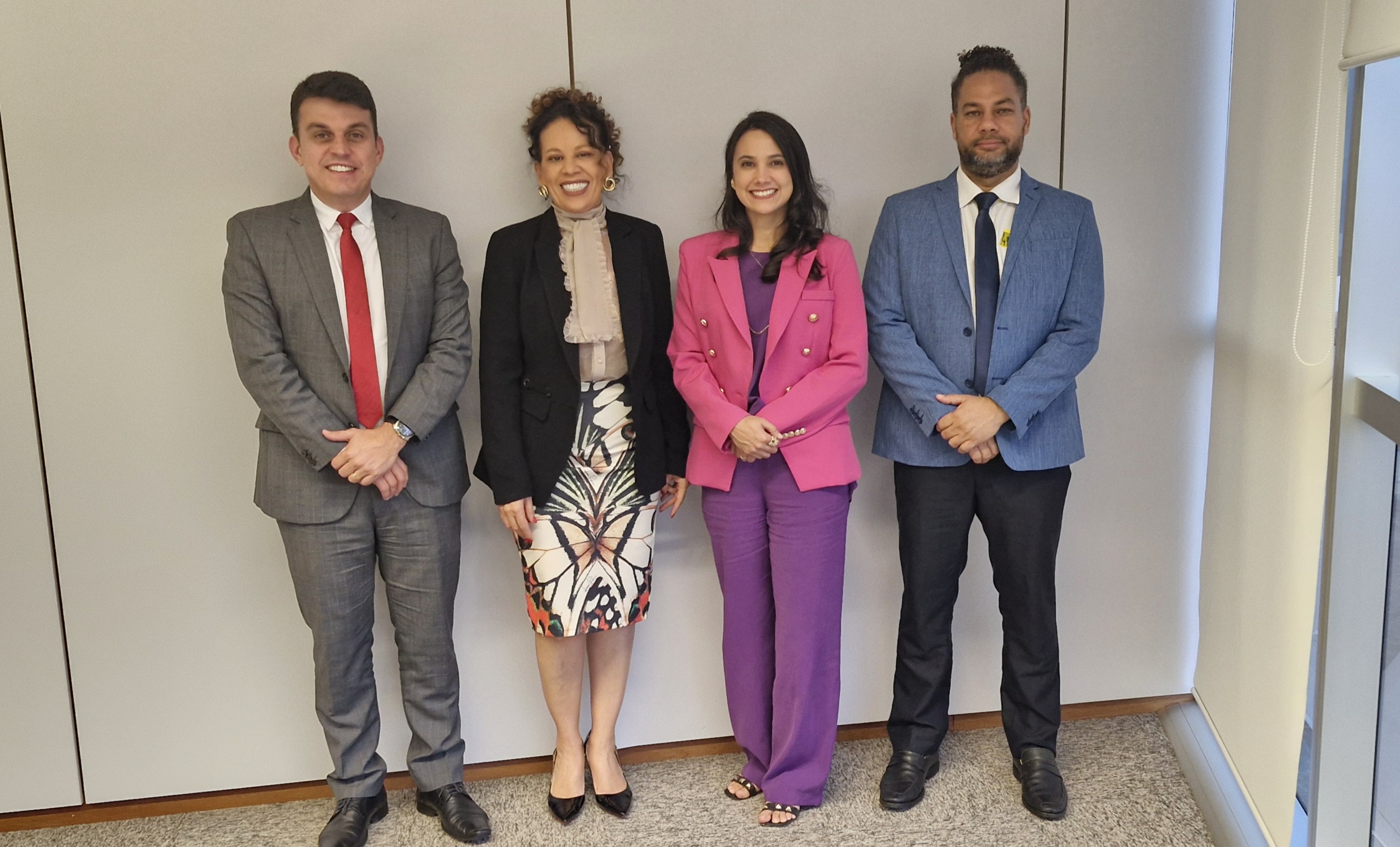 ANTC se reúne com ministra do Tribunal Superior Eleitoral