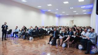 PAINEL_ENTRE_AVANCOS_E_DESAFIOS_GOVERNANCA_E_O_ESTAGIO_ATUAL_DO_USO_DA_INTELIGENCIA_ARTIFICIAL_GENERATIVA_NOS_TRIBUNAIS_DE_CONTAS_8_original